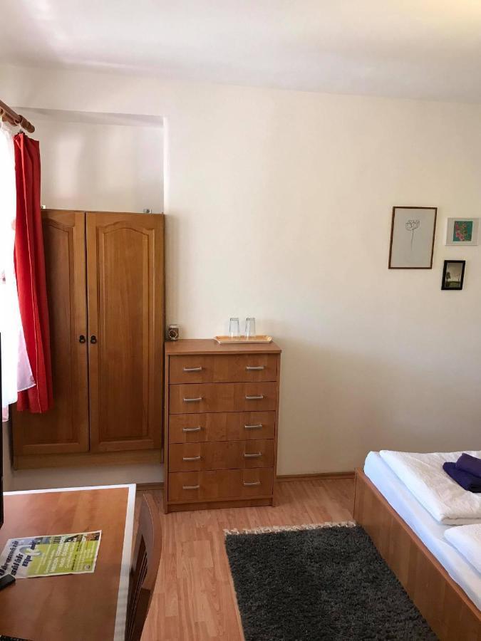 Hunyadi Panzio-Apartman Makó Exterior foto