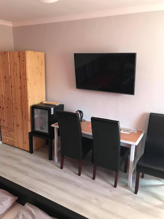 Hunyadi Panzio-Apartman Makó Exterior foto