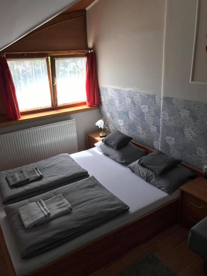 Hunyadi Panzio-Apartman Makó Exterior foto