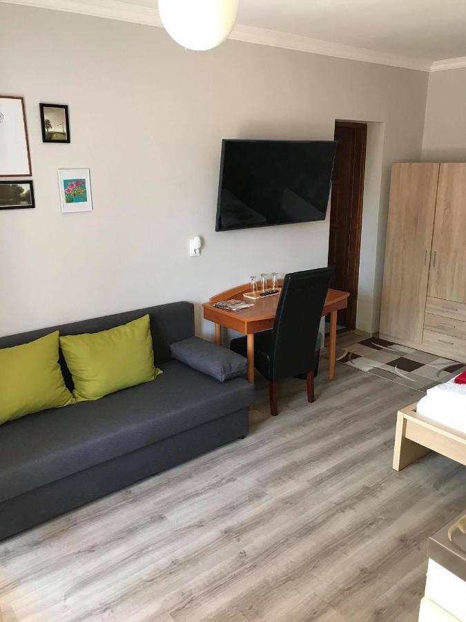 Hunyadi Panzio-Apartman Makó Exterior foto
