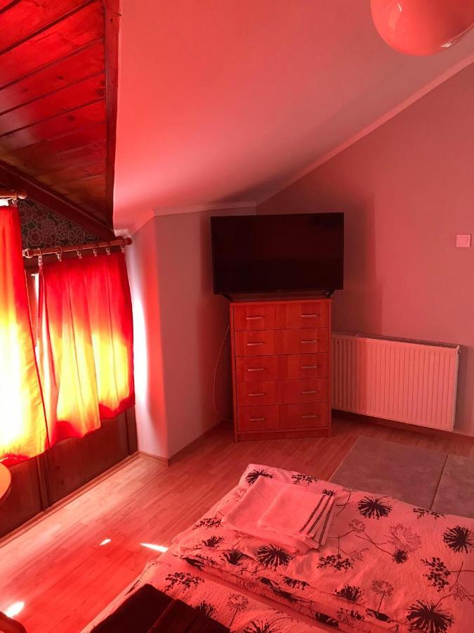 Hunyadi Panzio-Apartman Makó Exterior foto