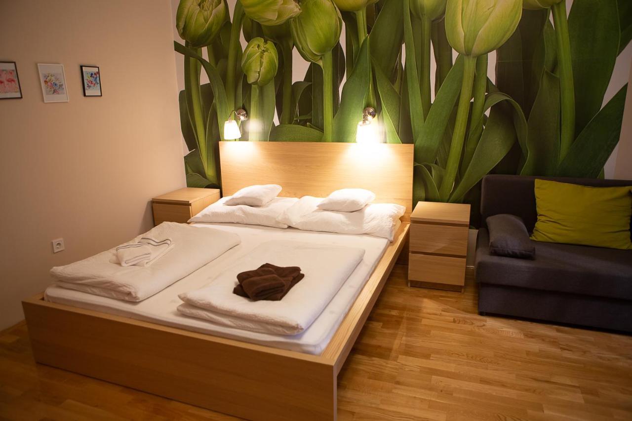 Hunyadi Panzio-Apartman Makó Exterior foto