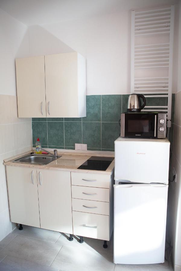 Hunyadi Panzio-Apartman Makó Exterior foto