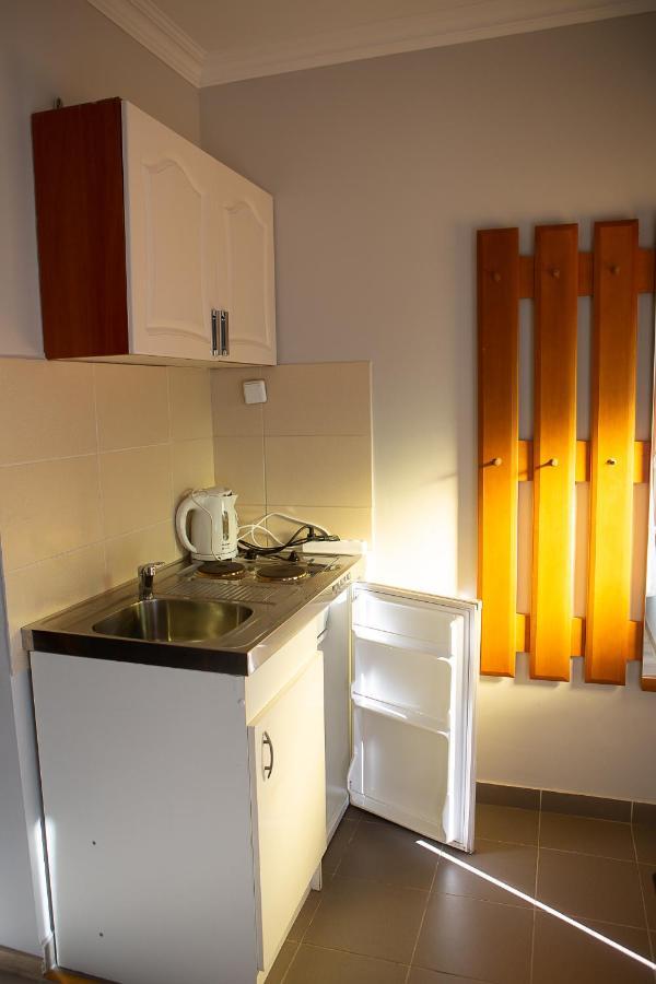 Hunyadi Panzio-Apartman Makó Exterior foto